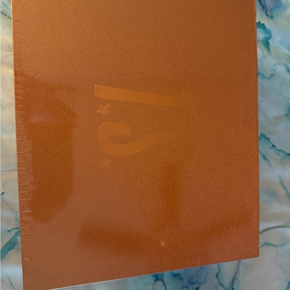 TAYLOR SWIFT “THE LIFE OF A SHOWGIRL” Cardigan box set - Picture 2 of 5